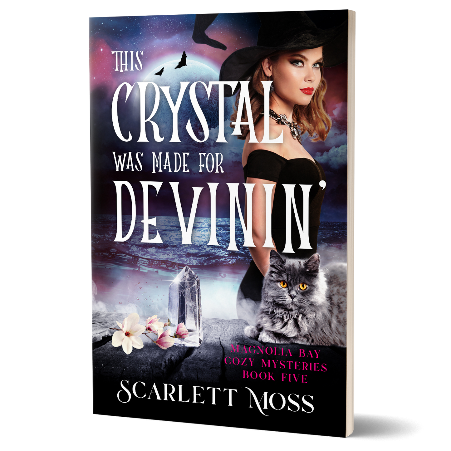 This Crystal Was Made for Divinin': Book 5 of The Magnolia Bay Cozy Mysteries (Paperback)